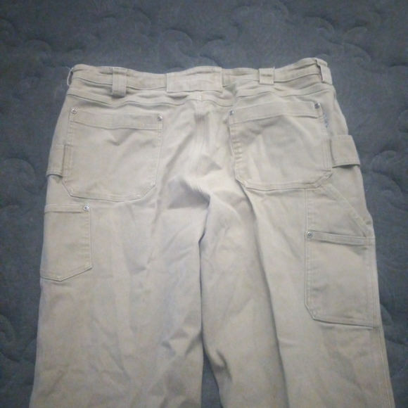 Duluth Trading Co Khaki Burly Flex Fires Hose Cargo Pants Men’s Size 42x30 - Picture 9 of 10